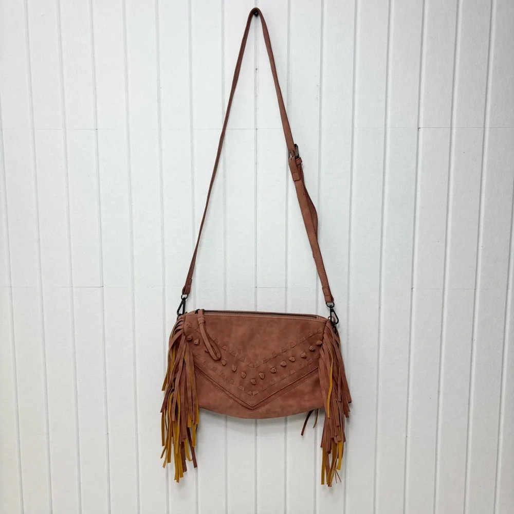 Danielle‎ Nicole Western Pink Crossbody Bag with Fringe - Picture 4 of 12